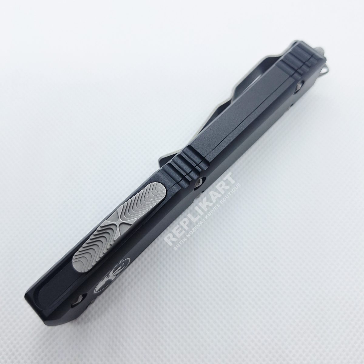 microtech 122 12AP 7