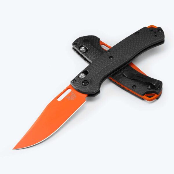 15535OR 01 benchmade taggedout noz magnacut carbon fiber
